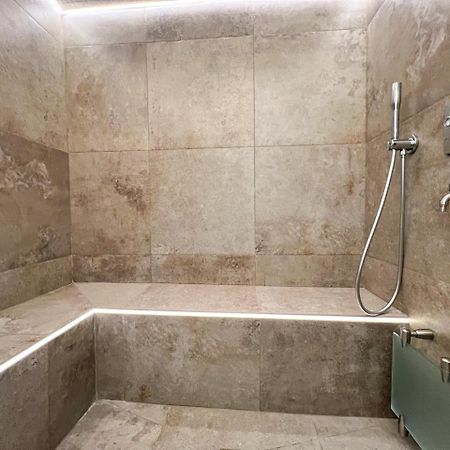 Le Switch Souplex Avec Hammam Privatif Apartman Lille Kültér fotó